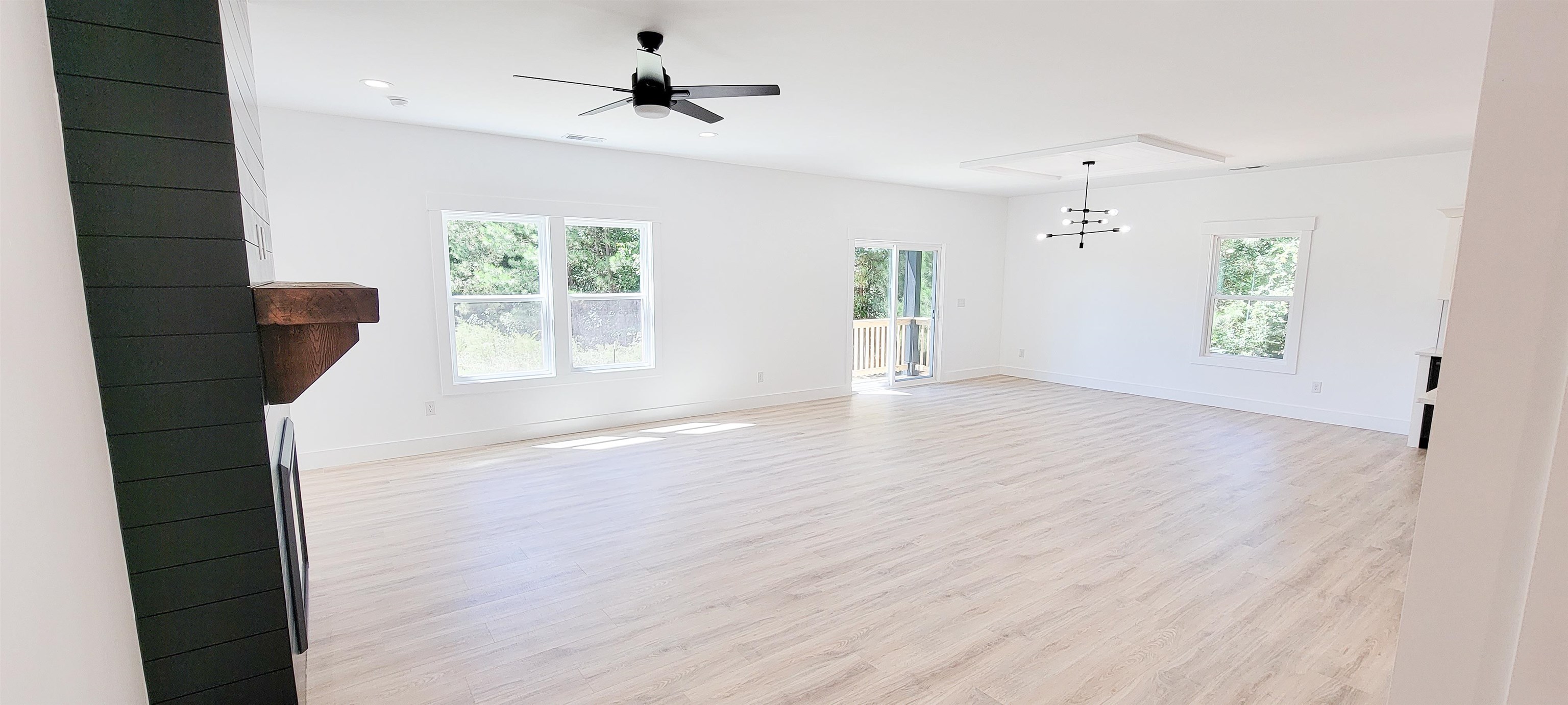 1780 Davis Road Woodruff, SC 29388 - Photo 15 of 31