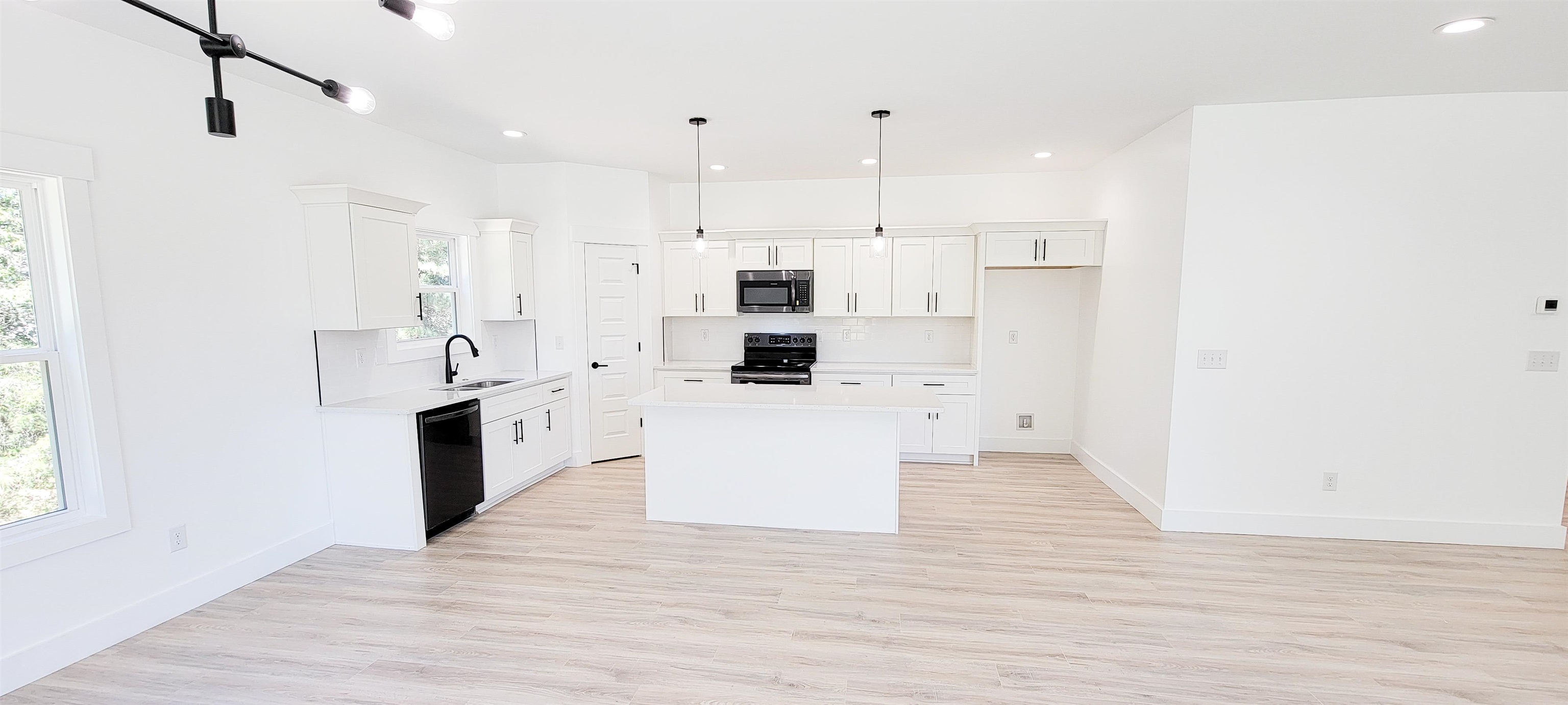 1780 Davis Road Woodruff, SC 29388 - Photo 20 of 31