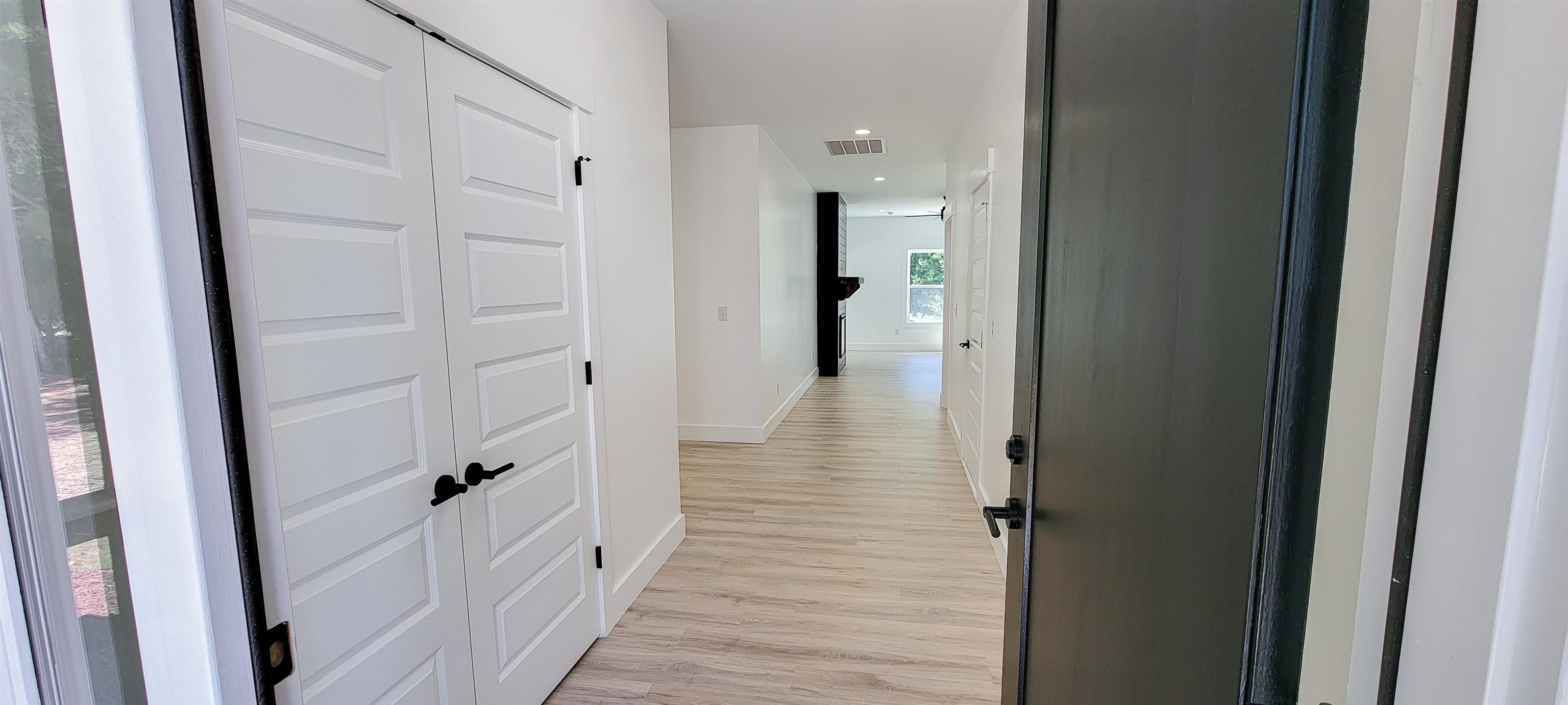 1780 Davis Road Woodruff, SC 29388 - Photo 2 of 31