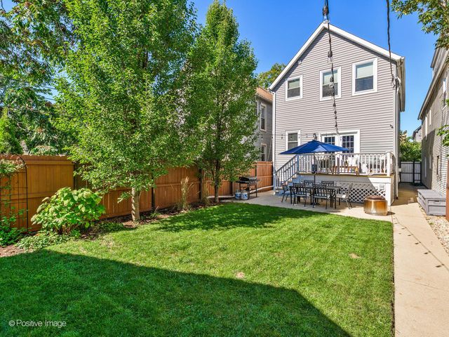 $950,000 | 3121 West Homer Street, Chicago, IL 60647