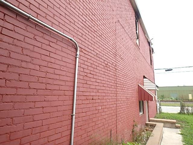 515 Freeport Road Creighton, PA 15030 - Photo 3 of 19
