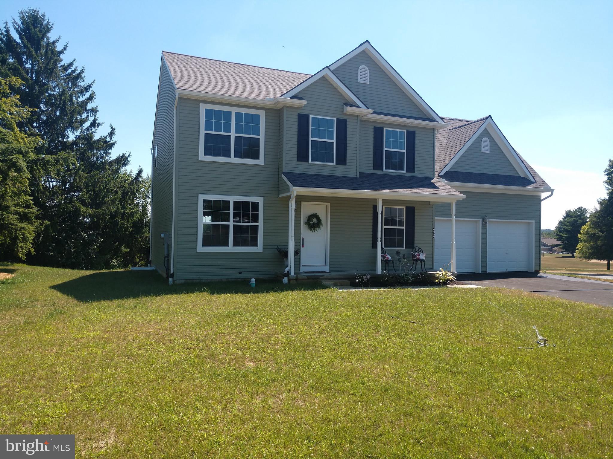 262 East Oregon Road Lititz, PA 17543 - Photo 2 of 34 Front View