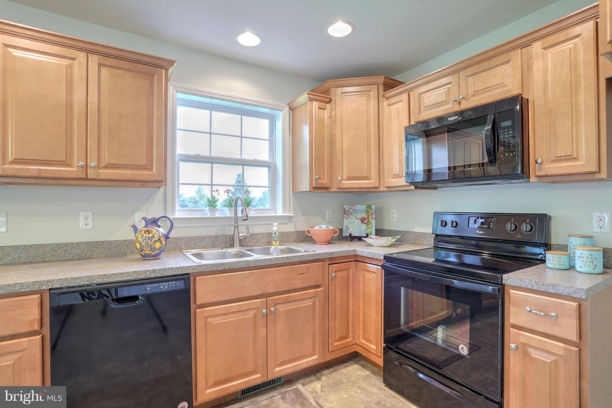 262 East Oregon Road Lititz, PA 17543 - Photo 13 of 34 Kitchen