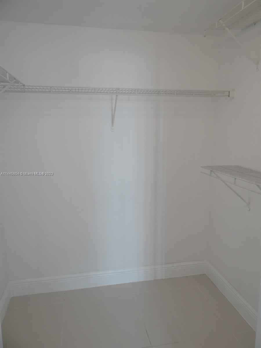 Grapeland Heights Miami, FL 33125 - Photo 13 of 36 a view of small space