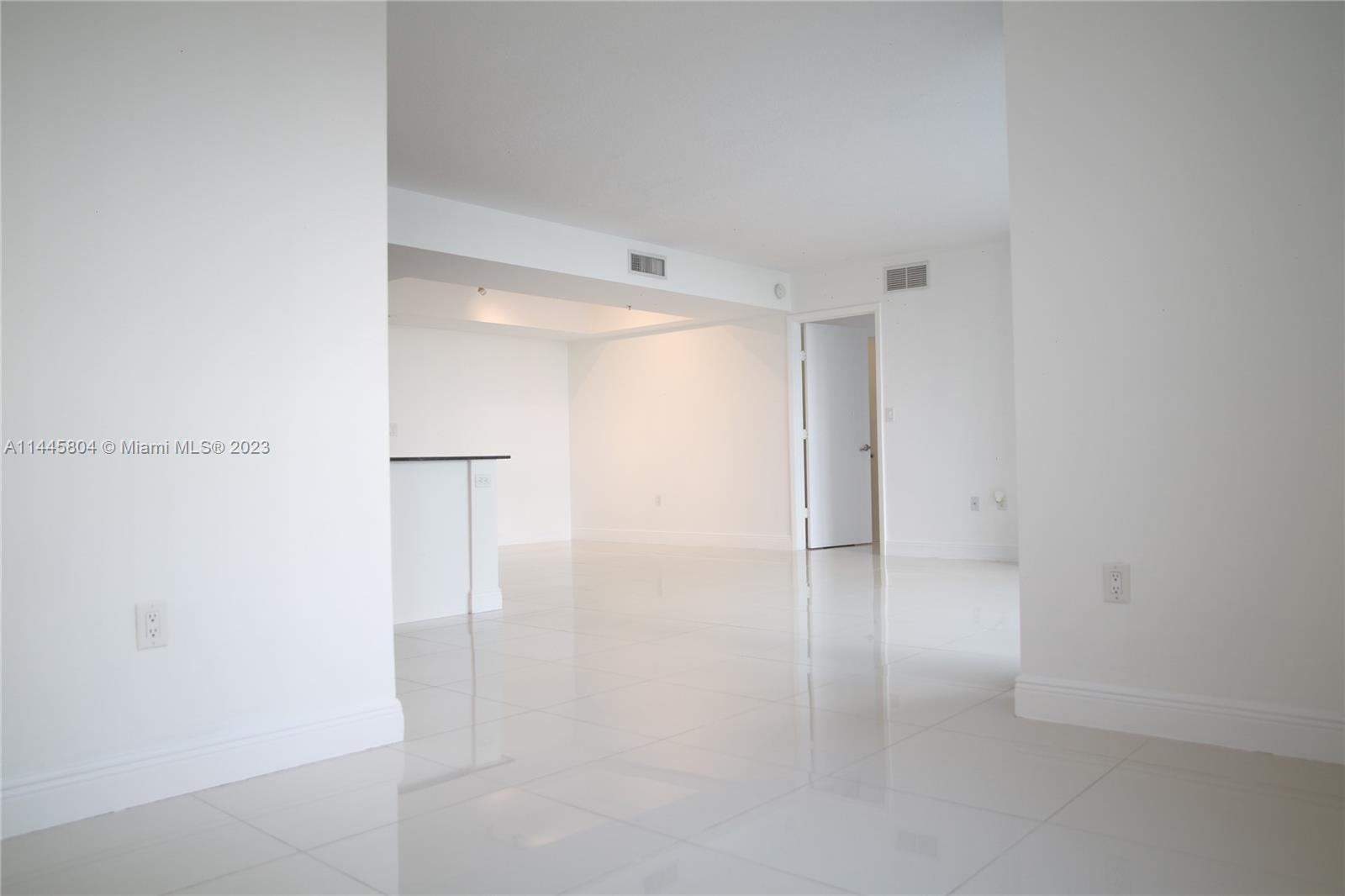 Grapeland Heights Miami, FL 33125 - Photo 2 of 36 a view of empty room