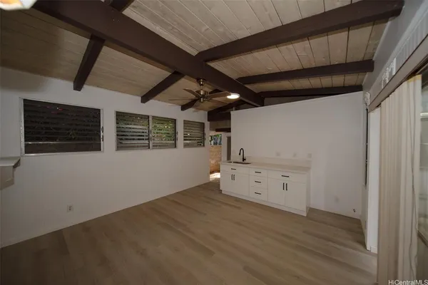 a view of a livingroom with an empty space