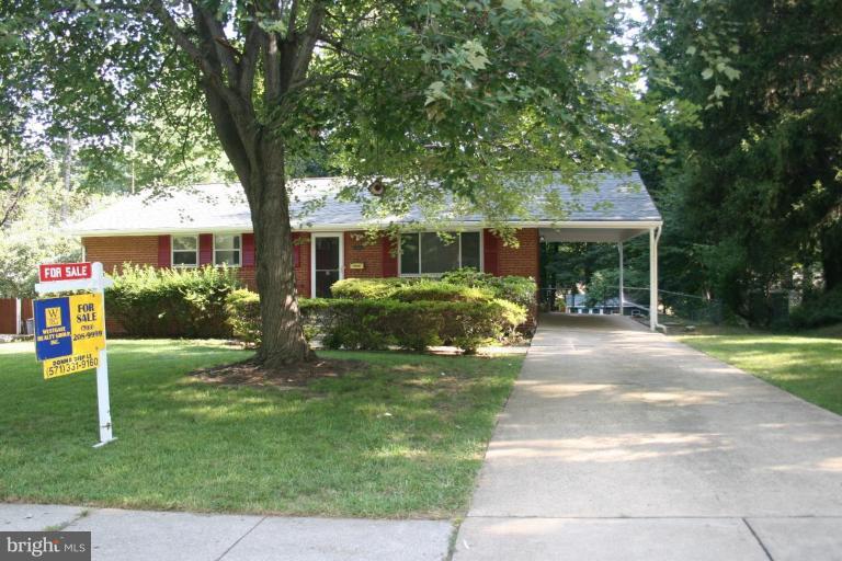 7526 Murillo Street Springfield, VA 22151 - Photo 1 of 8 Exterior