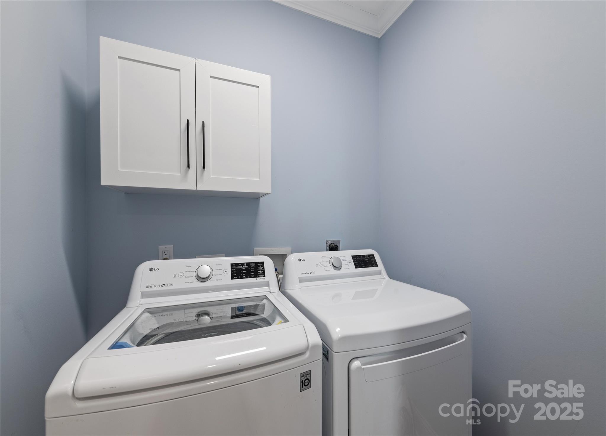85 Garnet Spg Lane Waynesville, NC 28785 - Photo 17 of 36 a utility room with dryer and washer