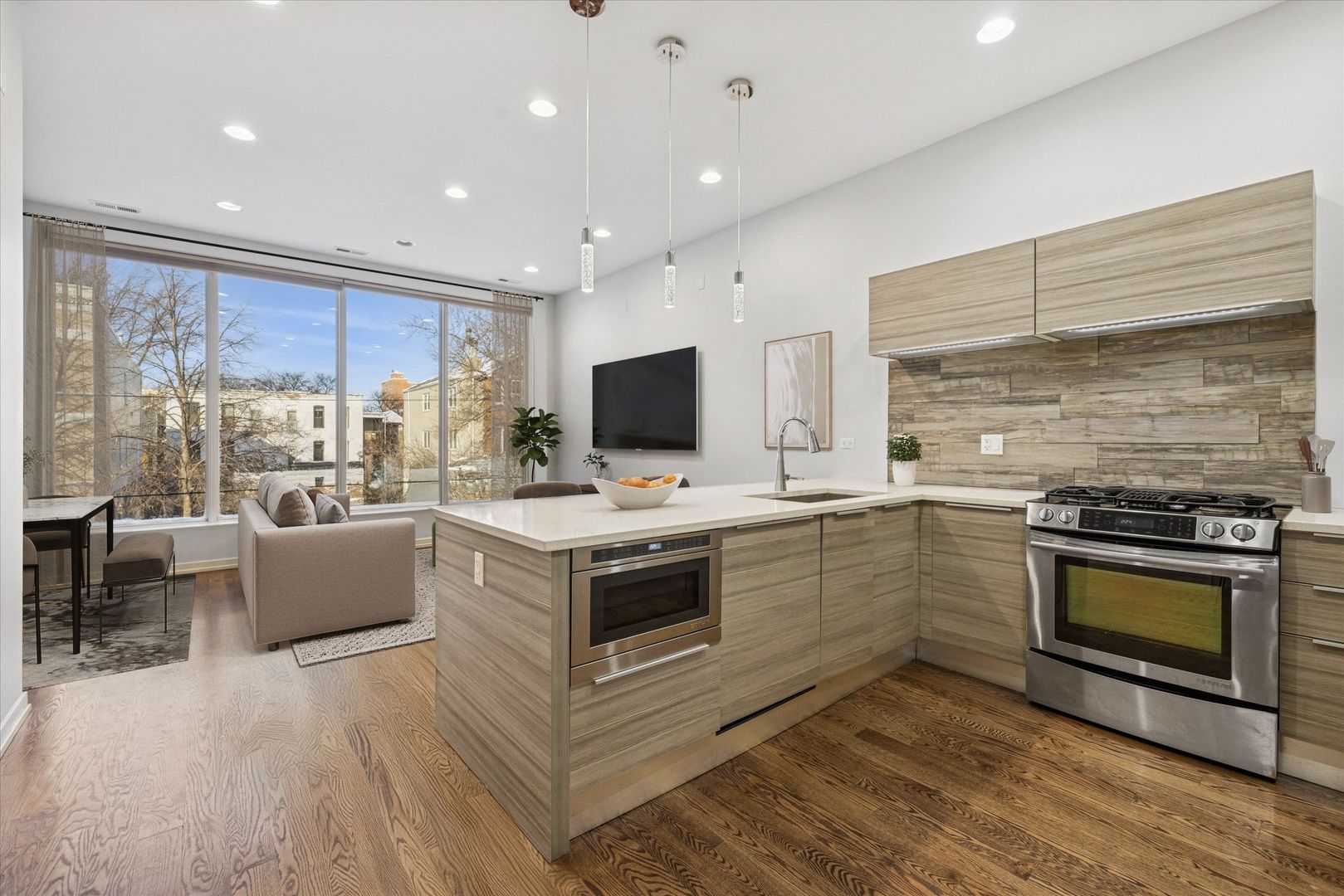 1457 West Erie Street, Unit 2 Chicago, IL 60642 - Photo 2 of 14