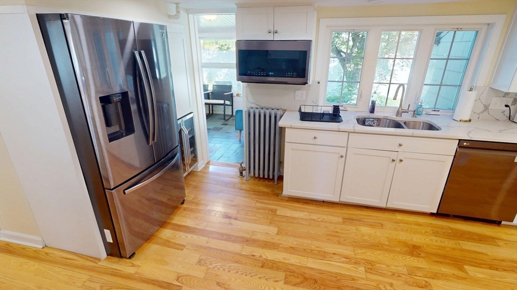 266 Webster Street Worcester, MA 01603 - Photo 9 of 29