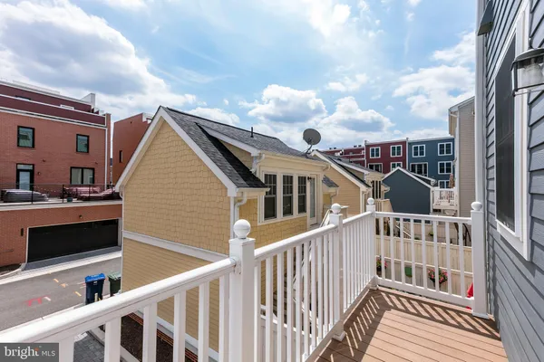 $4,150 | 723 Diamond Avenue, Alexandria, VA 22301