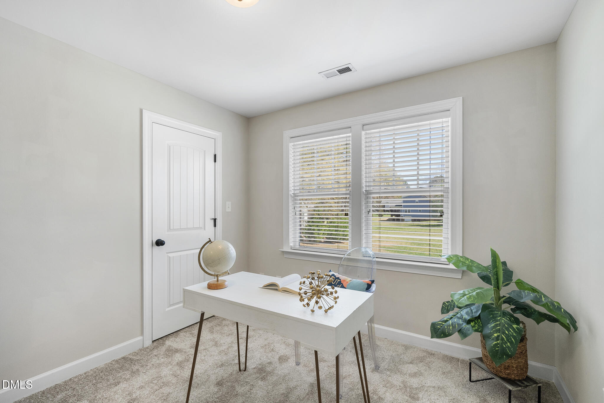 6408 Cayuse Lane Raleigh, NC 27603 - Photo 37 of 65 037