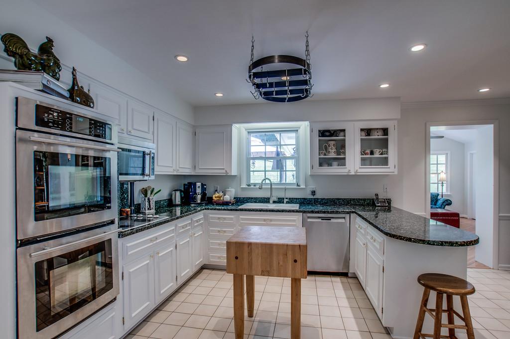 6616 Ellesmere Road Nashville, TN 37205 - Photo 12 of 30 Gallery Image 12