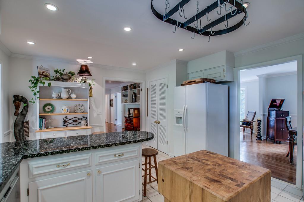 6616 Ellesmere Road Nashville, TN 37205 - Photo 13 of 30 Gallery Image 13