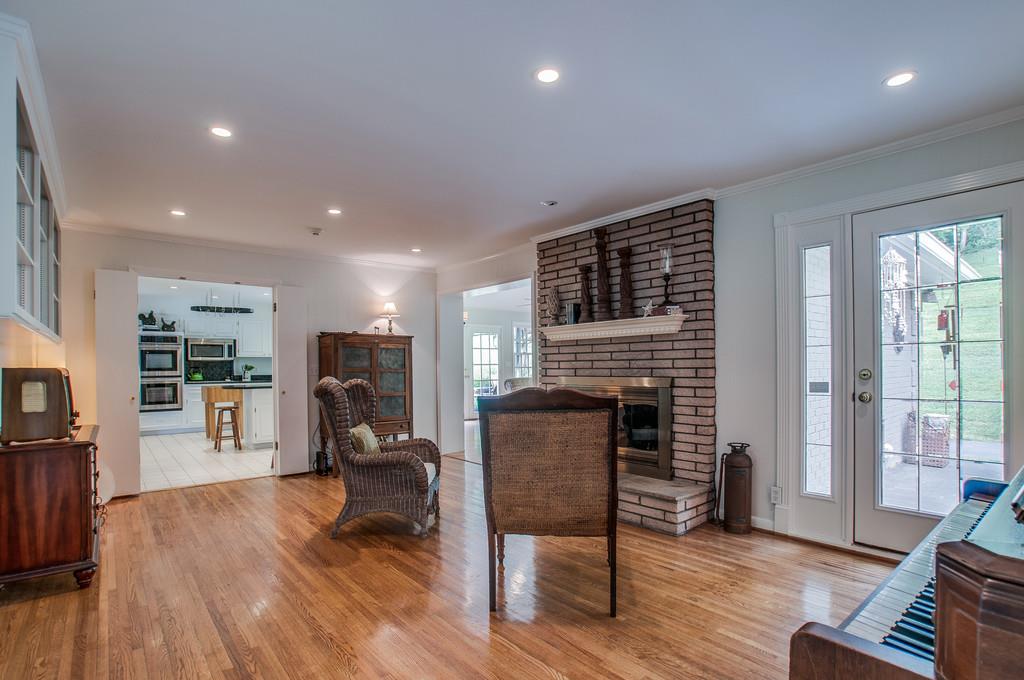 6616 Ellesmere Road Nashville, TN 37205 - Photo 8 of 30 Gallery Image 8