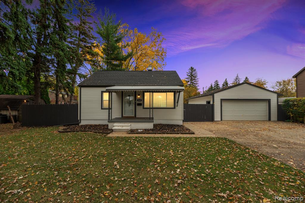 3665 Stephens Road Warren, MI 48091 - Photo 3 of 35