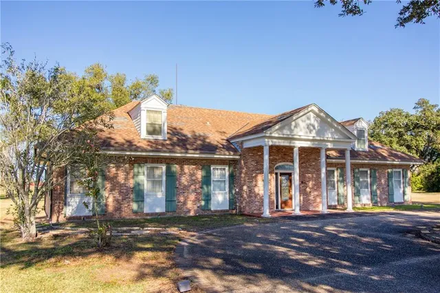 $395,000 | 1262 Main Street, Laplace, LA 70068