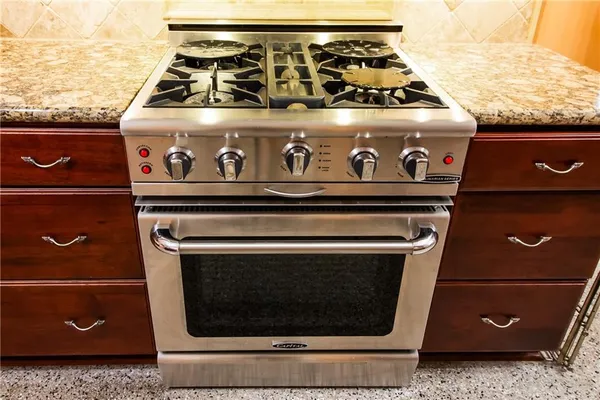 $395,000 | 1262 Main Street, Laplace, LA 70068