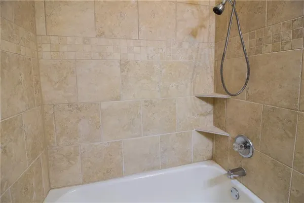 $395,000 | 1262 Main Street, Laplace, LA 70068