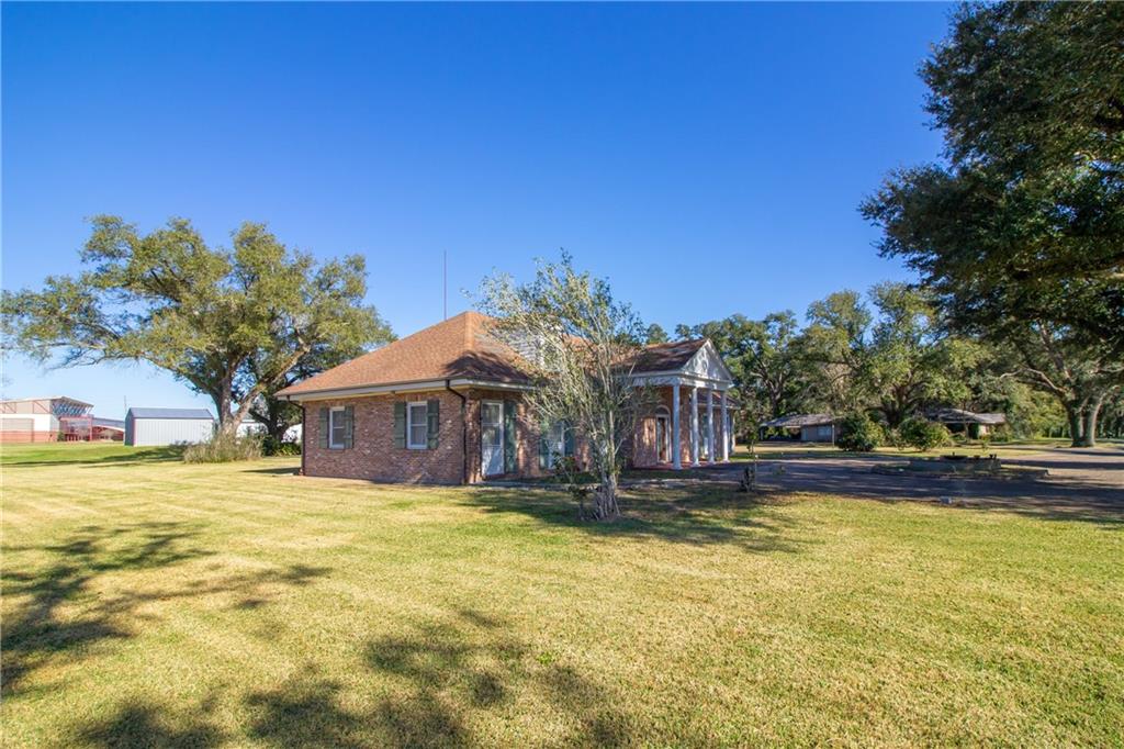 1262 Main Street Laplace, LA 70068 - Photo 3 of 47