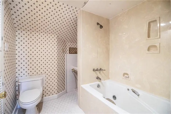 $395,000 | 1262 Main Street, Laplace, LA 70068