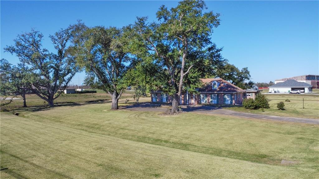 1262 Main Street Laplace, LA 70068 - Photo 5 of 47