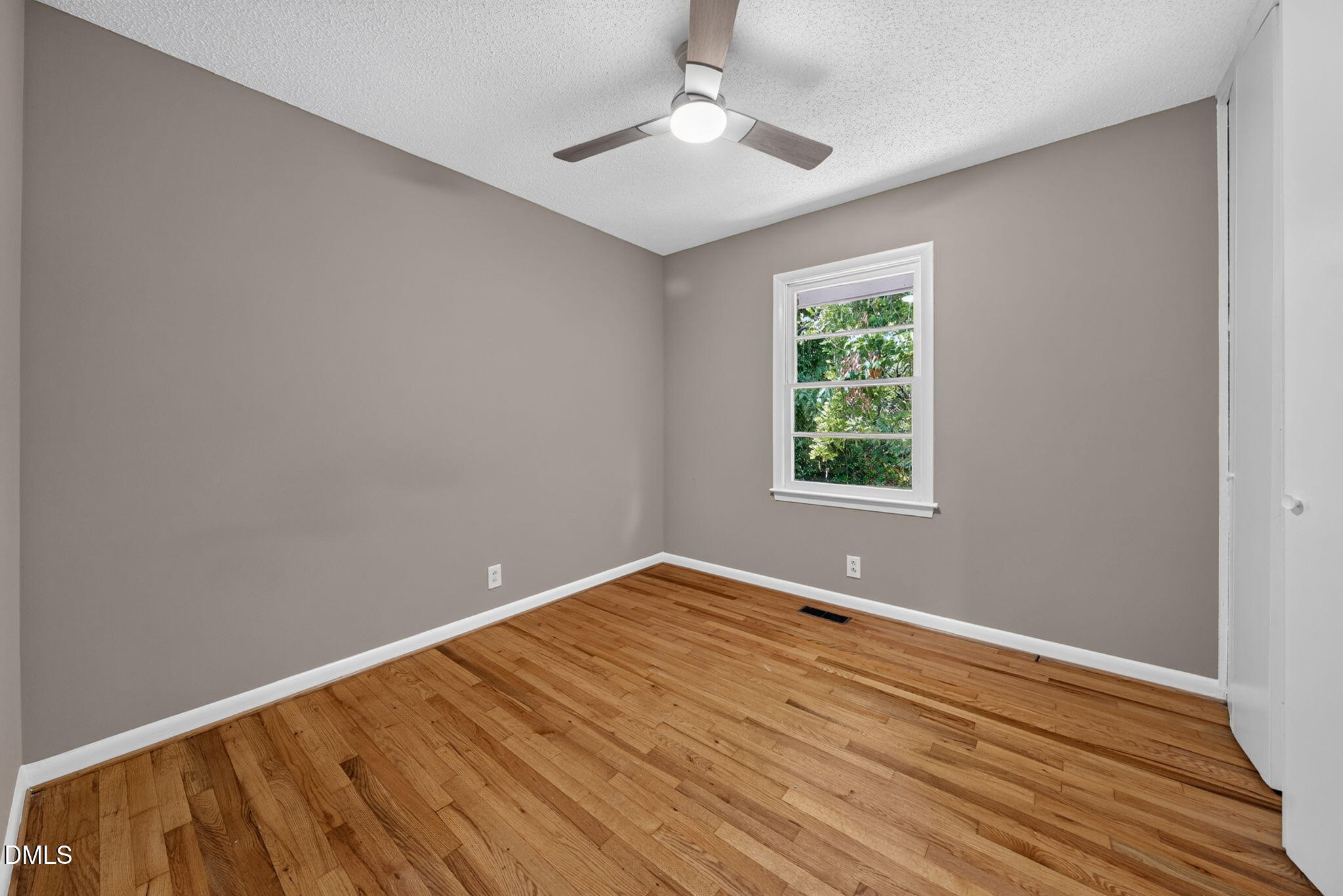 1513 North King Charles Road Raleigh, NC 27610 - Photo 12 of 19 31-web-or-mls-1513 North King Charles Ro