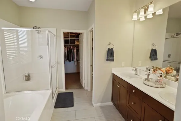 $4,195 | 19845 Via Kalban, Newhall, CA 91321