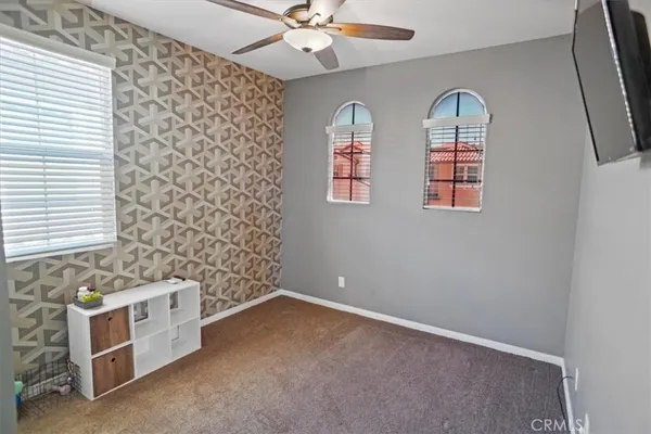 $4,195 | 19845 Via Kalban, Newhall, CA 91321