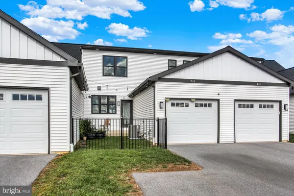 $409,100 | 210 Stickley Drive, Mechanicsburg, PA 17055