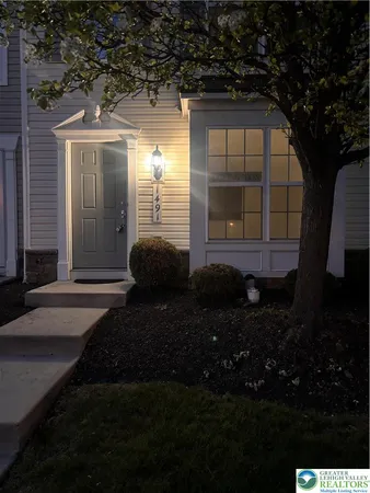 $299,900 | 1491 Artisan Court, Breinigsville, PA 18031