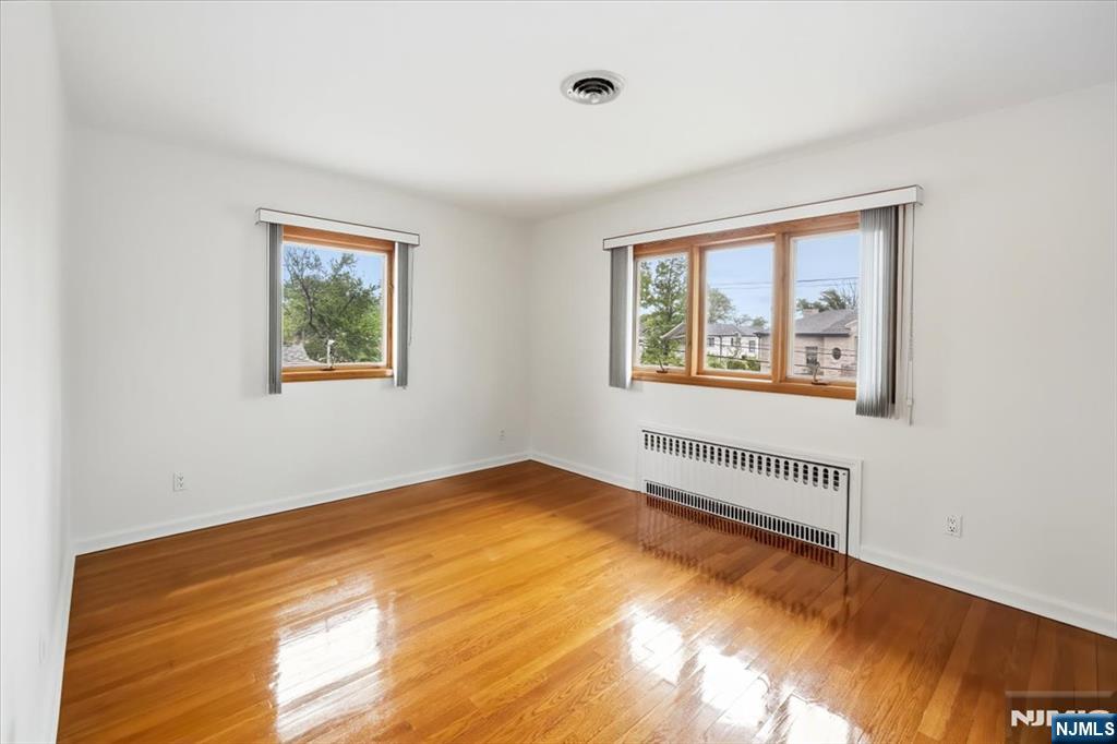 535 Summit Street Englewood Cliffs, NJ 07632 - Photo 24 of 34