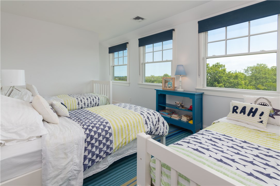 1307 Peckham Farm Road Block Island, RI 02807 - Photo 23 of 32 Bunkroom