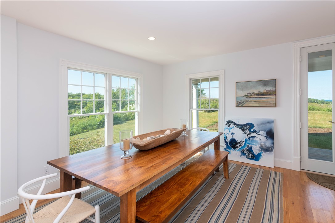 1307 Peckham Farm Road Block Island, RI 02807 - Photo 8 of 32 Accomodates seating for 10