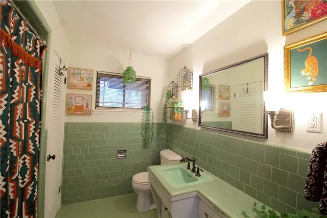 $274,900 | 902 East Inez Street, Beeville, TX 78102