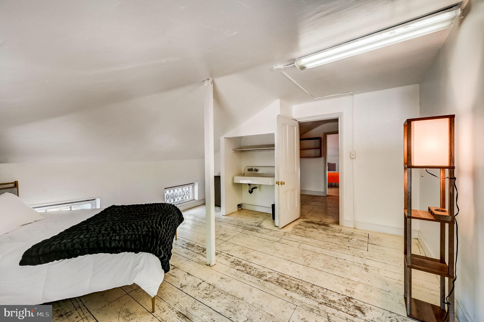 2 Walnut Street Beverly, NJ 08010 - Photo 58 of 95