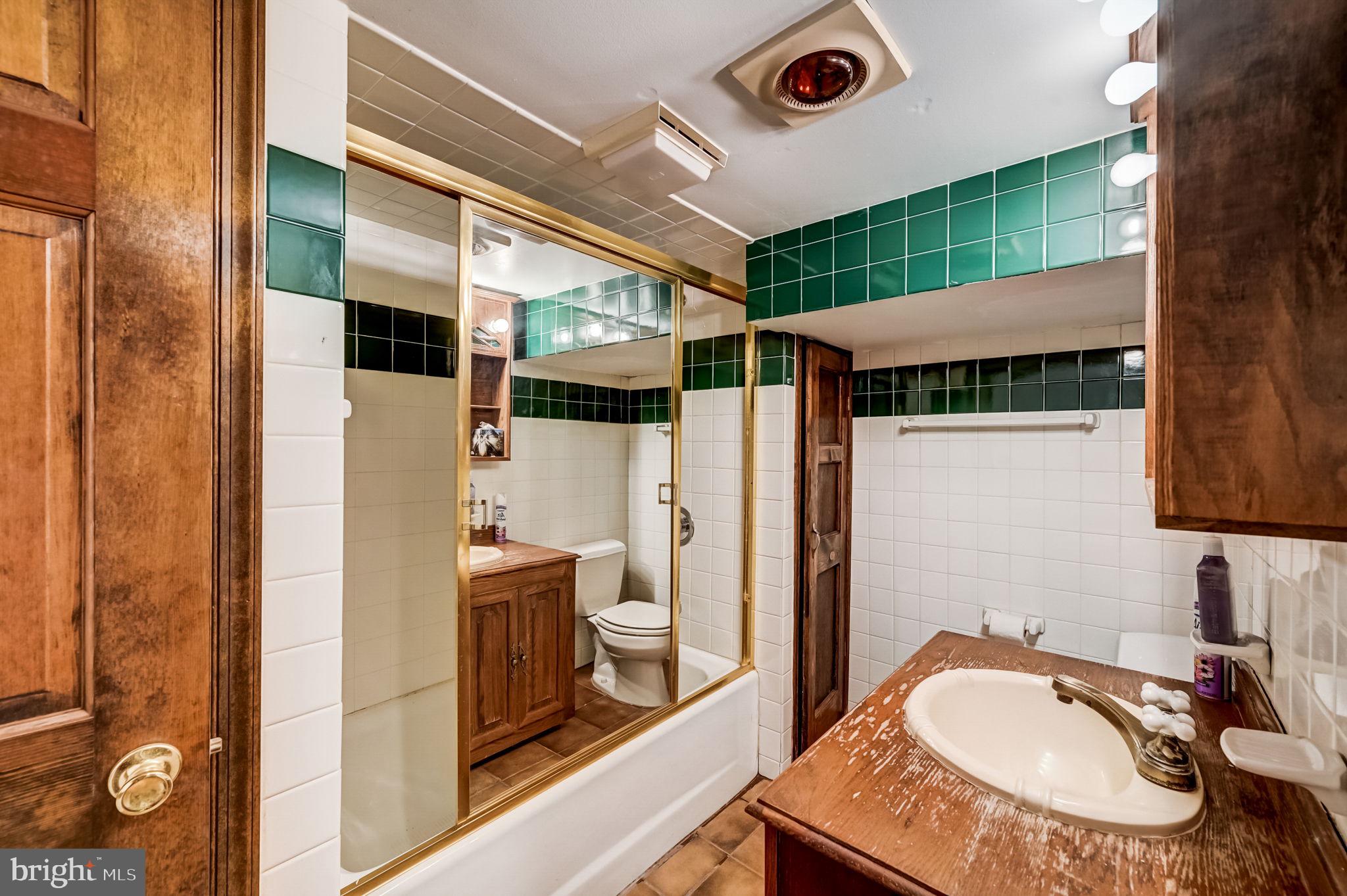 2 Walnut Street Beverly, NJ 08010 - Photo 72 of 95