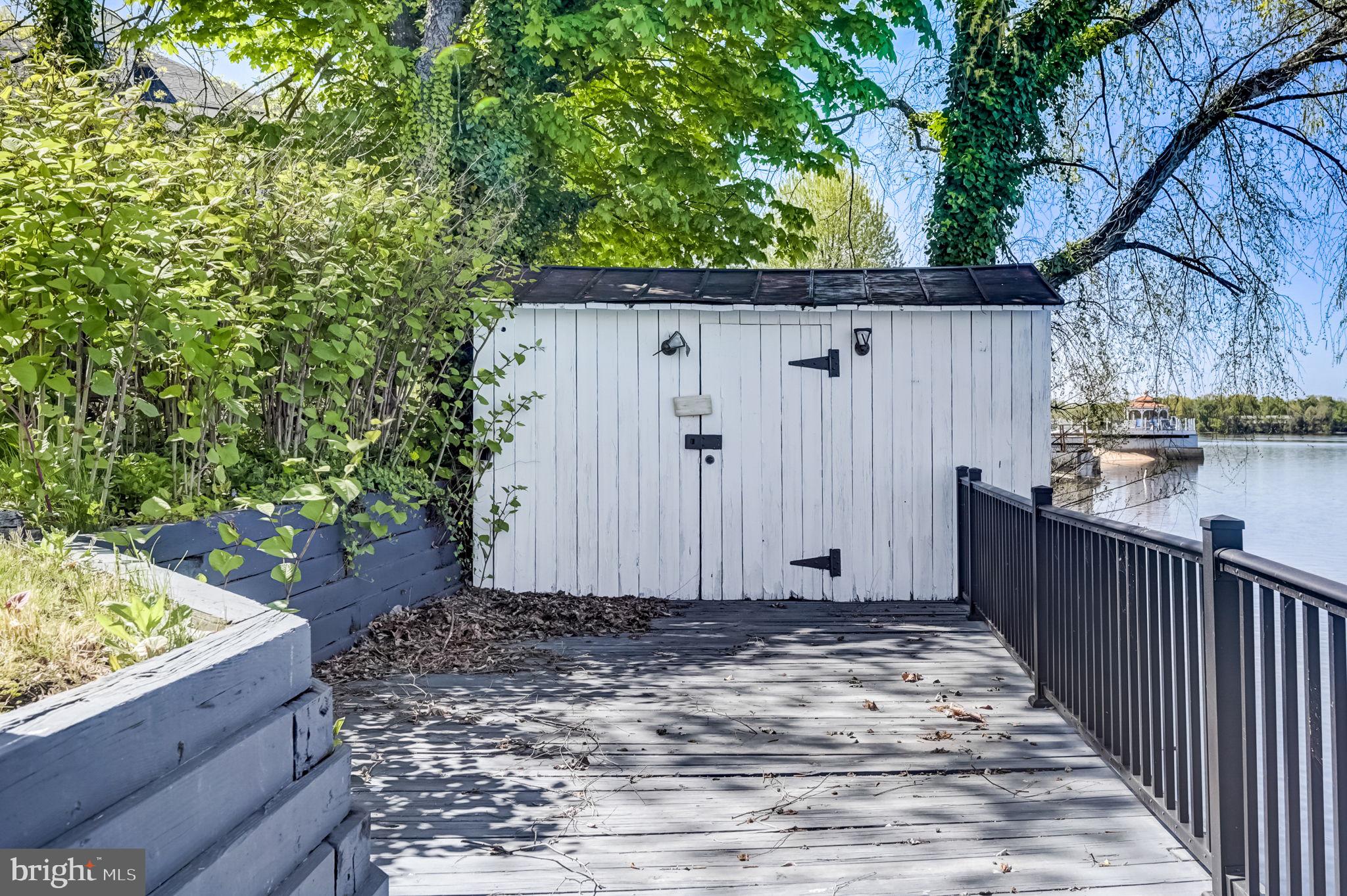 2 Walnut Street Beverly, NJ 08010 - Photo 91 of 95