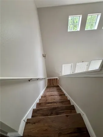 $2,400 | 18122 Lembrecht Way, Tampa, FL 33647