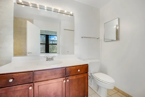 $399,999 | 1000 West 15th Street, Unit 331, Chicago, IL 60608