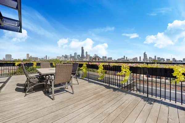 $399,999 | 1000 West 15th Street, Unit 331, Chicago, IL 60608