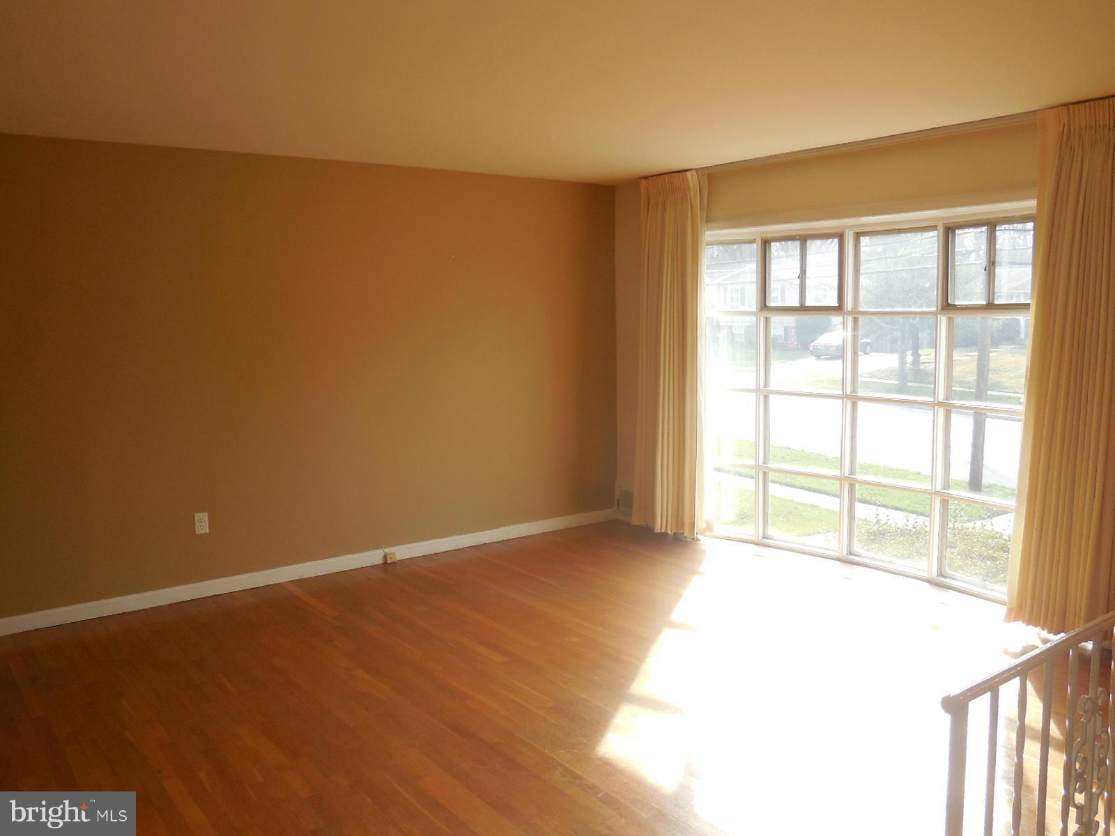 4313 Bel Pre Road Rockville, MD 20853 - Photo 8 of 26 Living Room