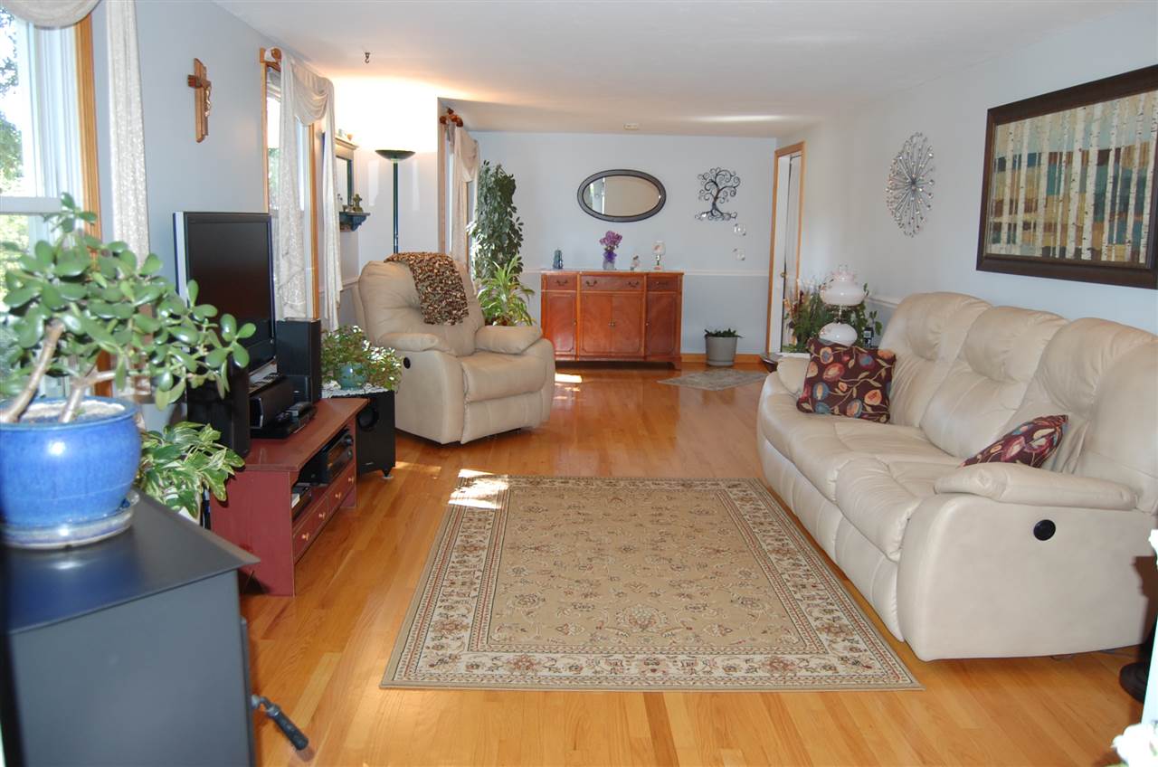 24 Corn Hill Road Boscawen, NH 03303 - Photo 4 of 25 Gallery Image 4