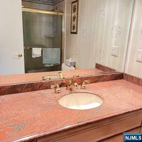 280 Prospect Avenue, Unit 11E Hackensack, NJ 07601 - Photo 16 of 36