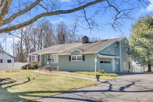 $699,000 | 705 Schoolhouse Lane, Bound Brook, NJ 08805