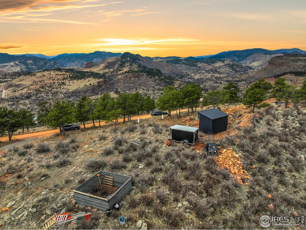 a view of outdoor space and city view