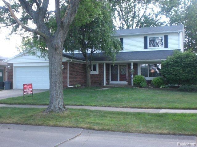 46755 Maidstone Road Canton, MI 48187 - Photo 2 of 6 House Front2