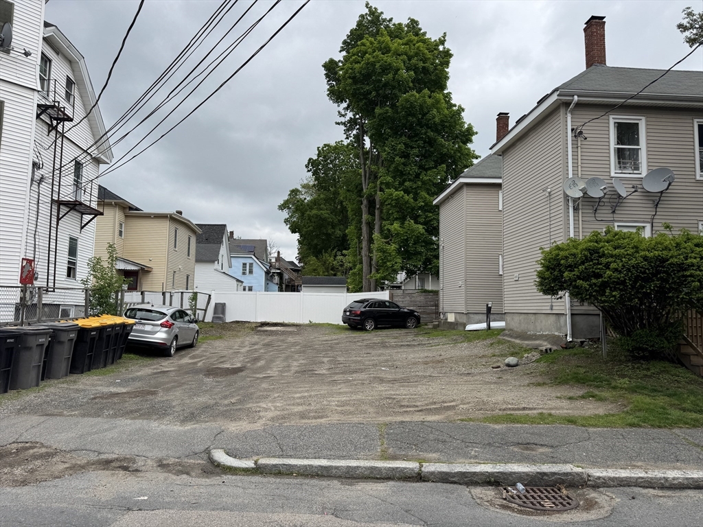 40 Freeman Street Framingham, MA 01702 - Photo 31 of 34