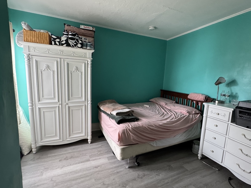 40 Freeman Street Framingham, MA 01702 - Photo 8 of 34