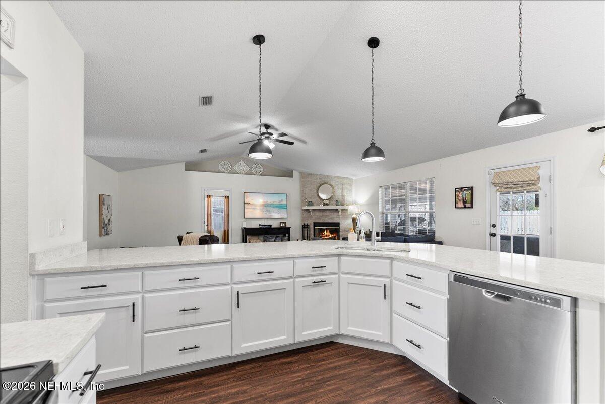 10377 Shelby Creek Road North Jacksonville, FL 32221 - Photo 11 of 42 06-DSC7142